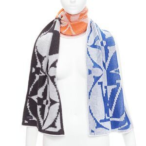 Louis Vuitton flower colorblocked intarsia scarf